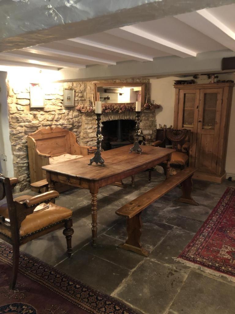Old Mutlow Cottage Longhope Экстерьер фото